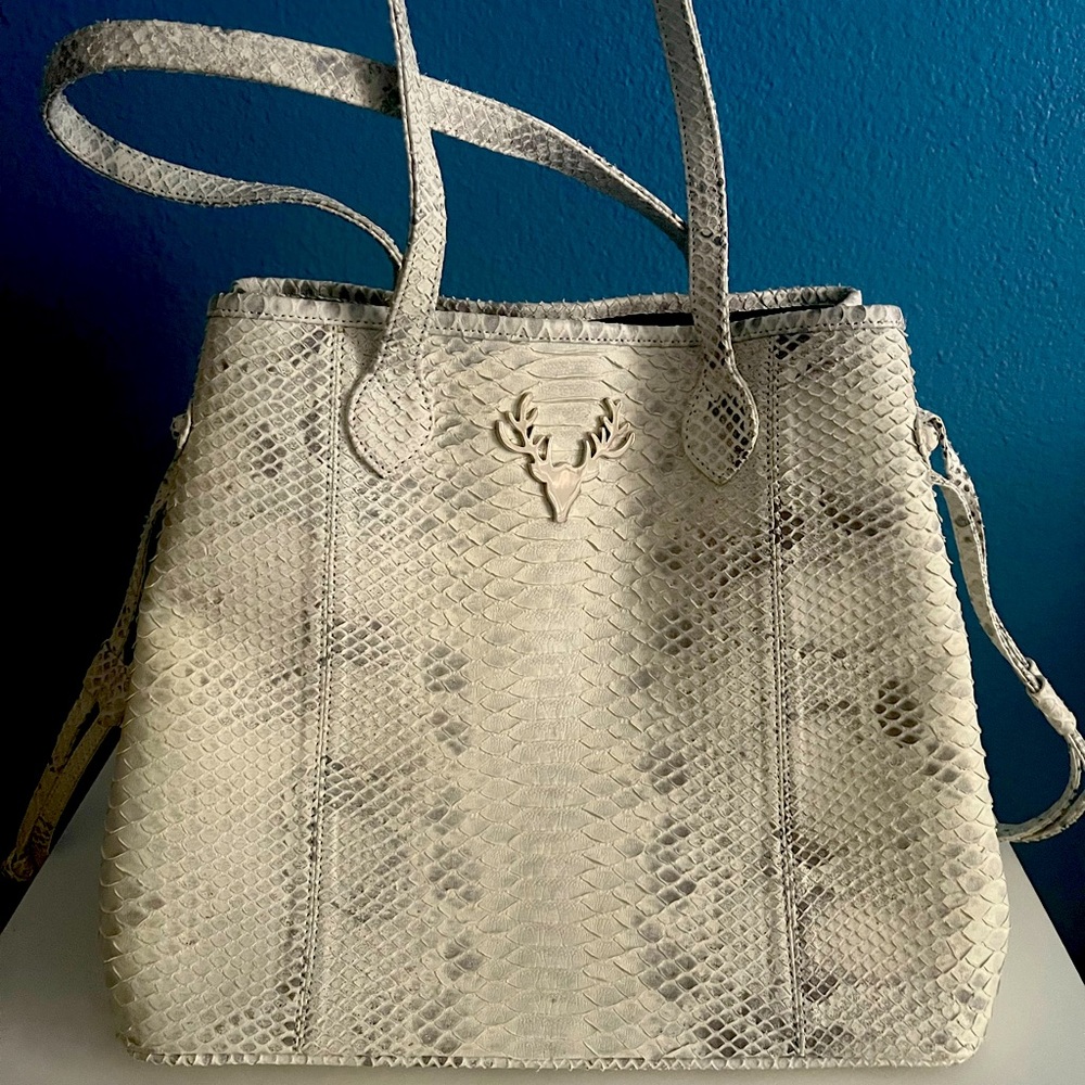 Taxidermy bag